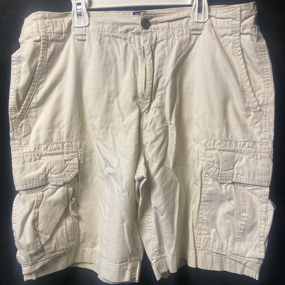 Chaps By Ralph Lauren Men's Cream Cargo Shorts